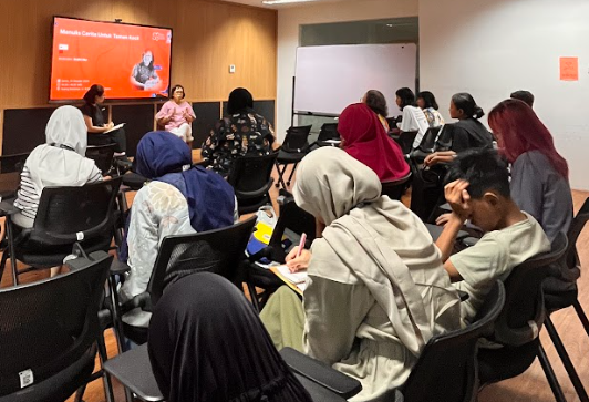 Menulis Cerita Untuk Teman Kecil